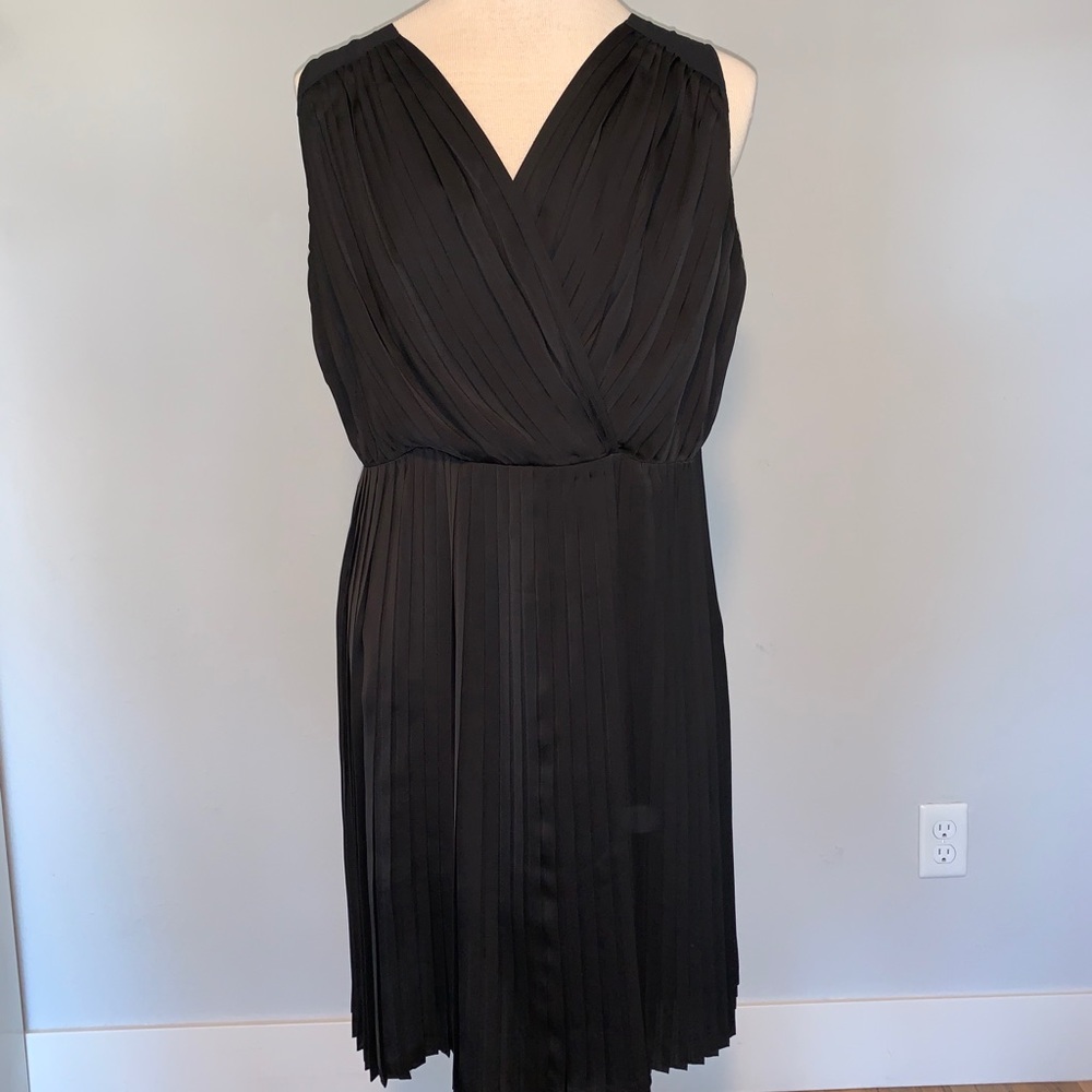 DKNYC Pleated Little Black Dress 18w